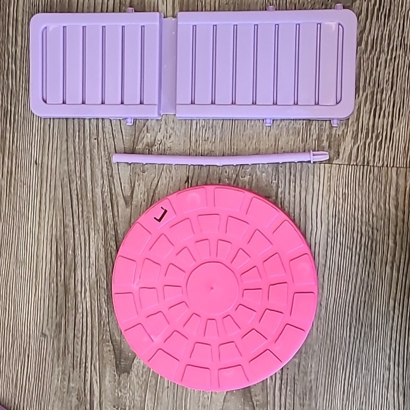 Pool Party Set by Fashion Doll - Picture 6 of 10